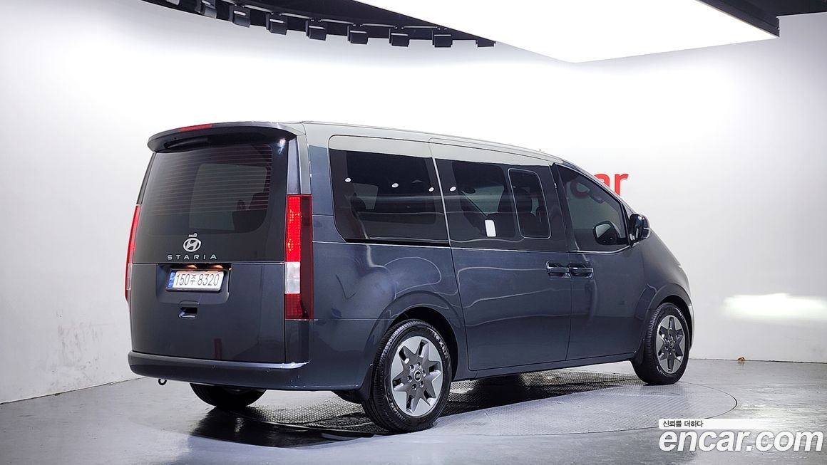 Hyundai Staria Tourer 9-Seater, 2025