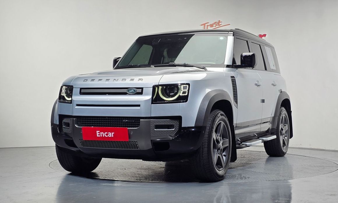Land Rover Defender 110 P300 X-Dynamic SE, 2023
