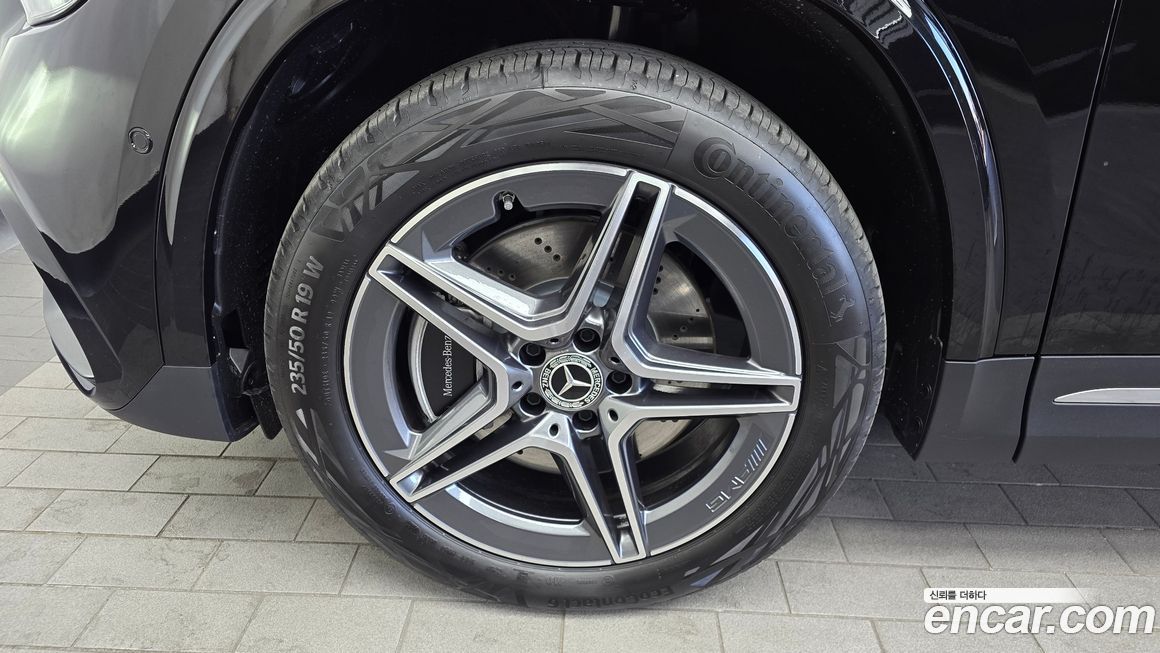 Mercedes-Benz GLA-Class GLA250 4MATIC, 2026