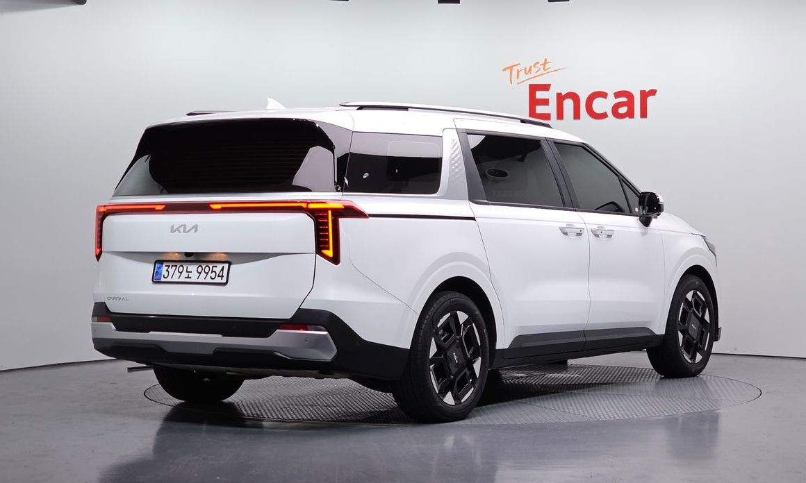 Kia Carnival 9-Seater Prestige, 2025