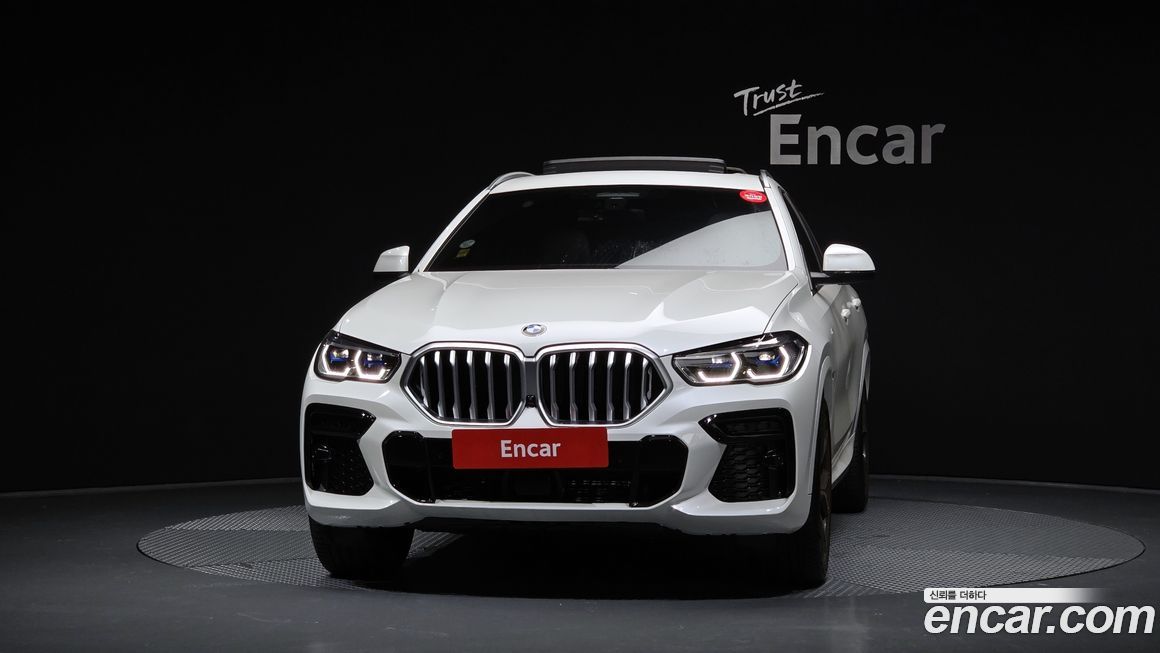 BMW X6 xDrive40i M Sport, 2023