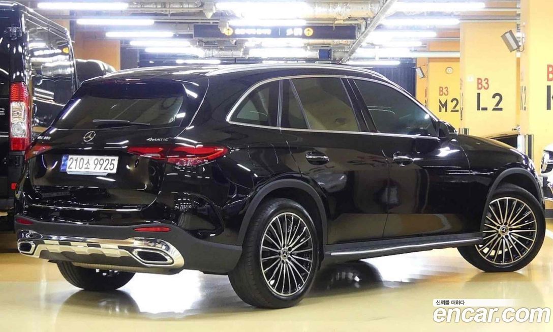 Mercedes-Benz GLC-Class GLC300 4MATIC AMG Line, 2023