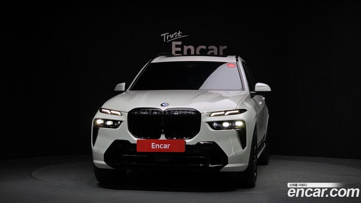 BMW X7 xDrive 40i M Sport 7STR, 2025