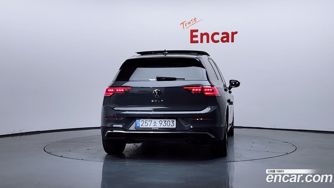 Volkswagen Golf 2.0 TDI Prestige, 2025