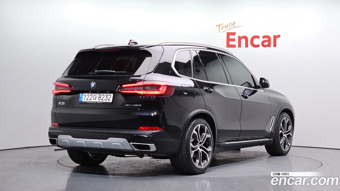 BMW X5 xDrive 30d xLine, 2022