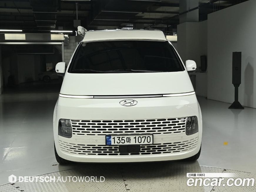 Hyundai Staria 4WD Camper, 2023