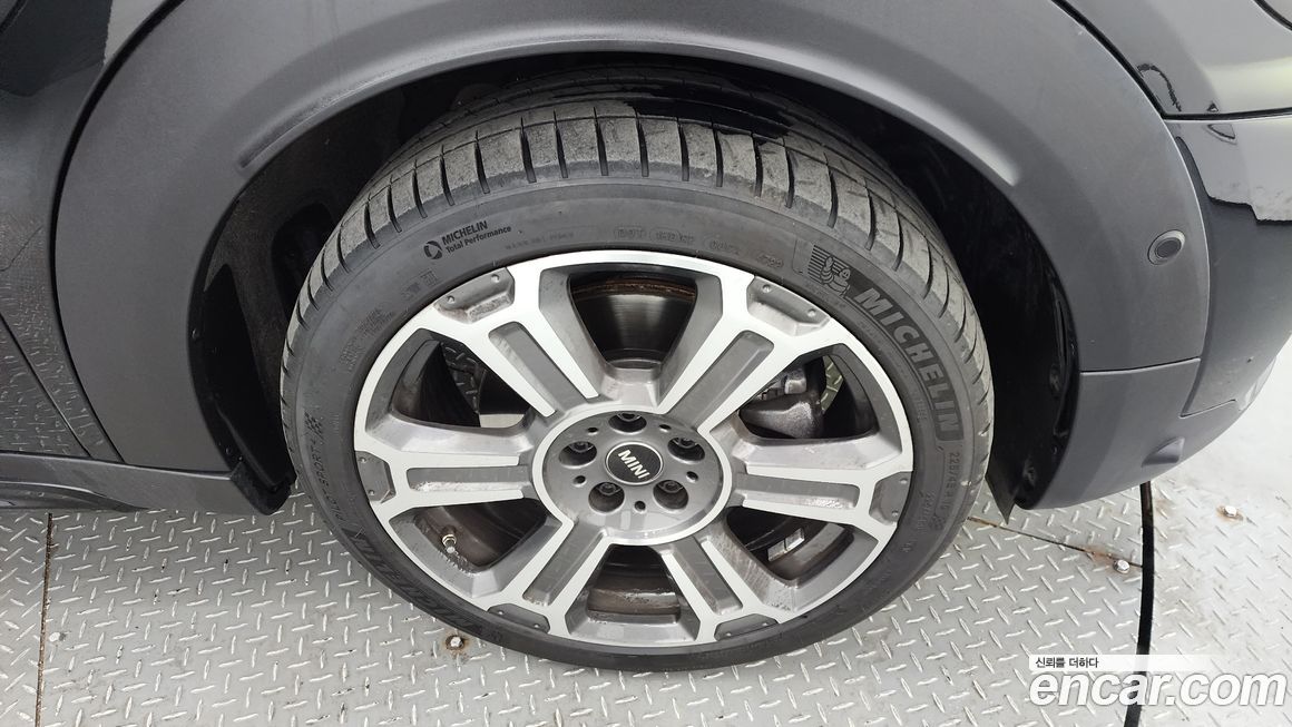 Mini Countryman ALL4 Classic Launch Pack, 2023