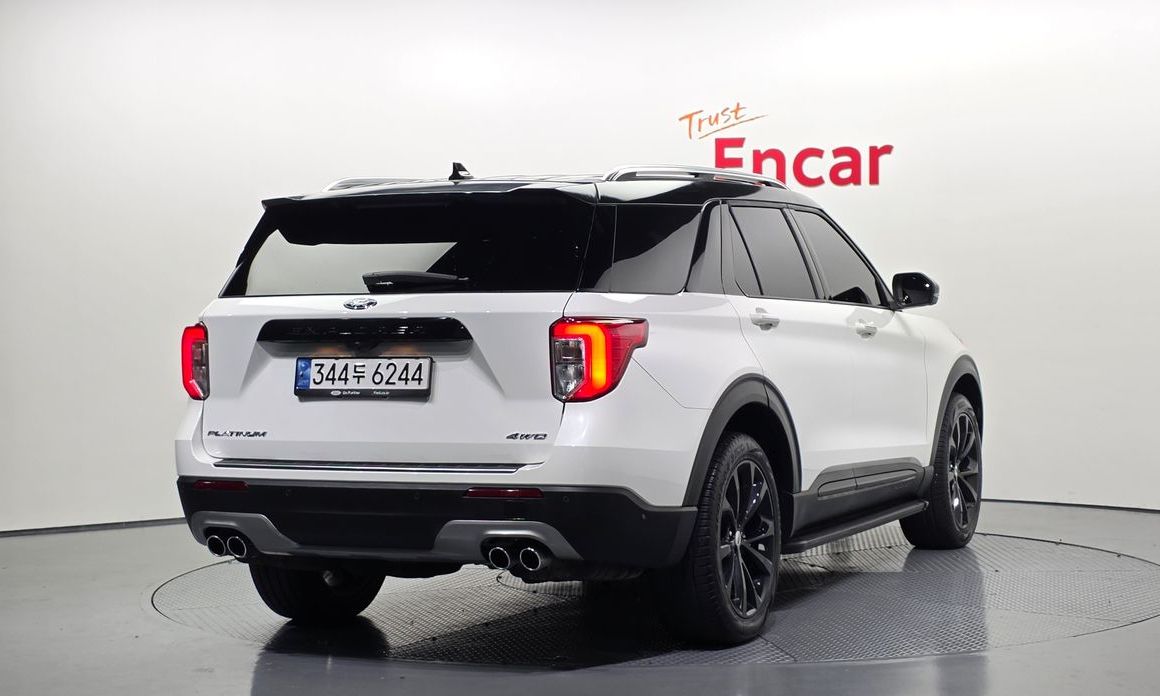 Ford Explorer 3.0 Platinum 4WD, 2022