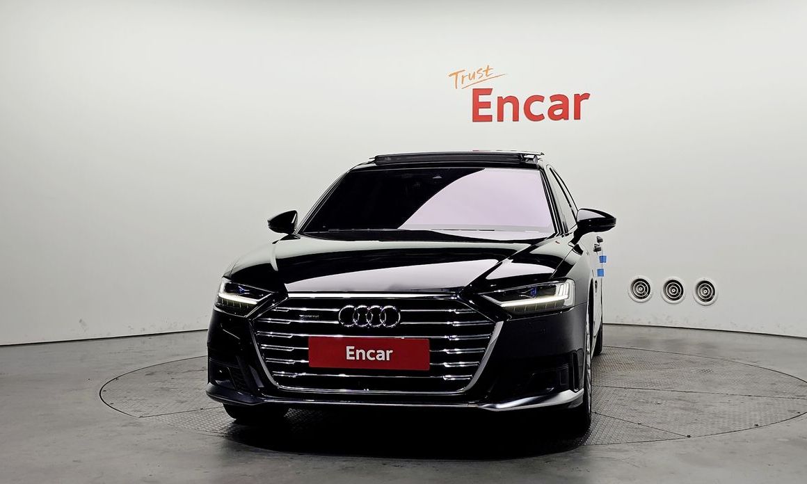 Audi A8 55 TFSI Quattro LWB, 2021