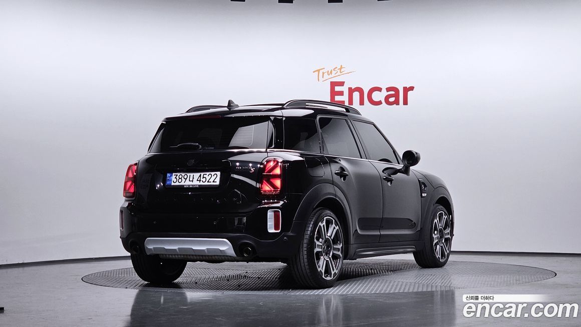 Mini Countryman ALL4 Classic Launch Pack, 2023