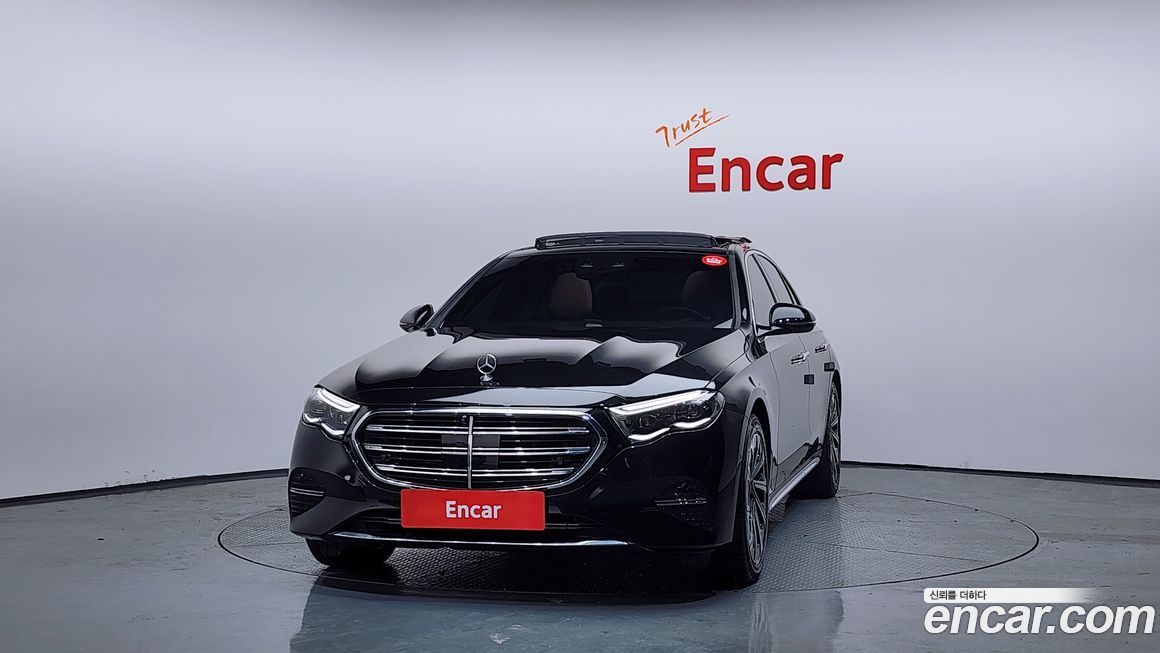 Mercedes-Benz E-Class E300 4MATIC Exclusive, 2024