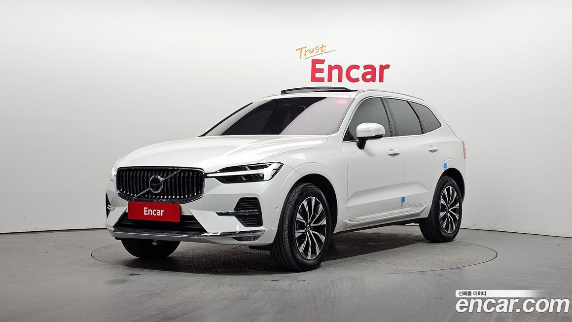 Volvo XC60 B5 Ultra Bright, 2025