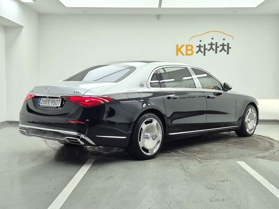 Mercedes-Benz S-Class Maybach S580 4MATIC, 2022