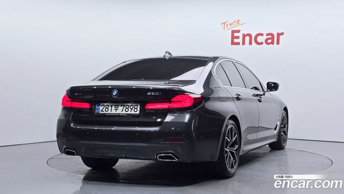 BMW 5-Series 530i xDrive M Sport Package, 2023