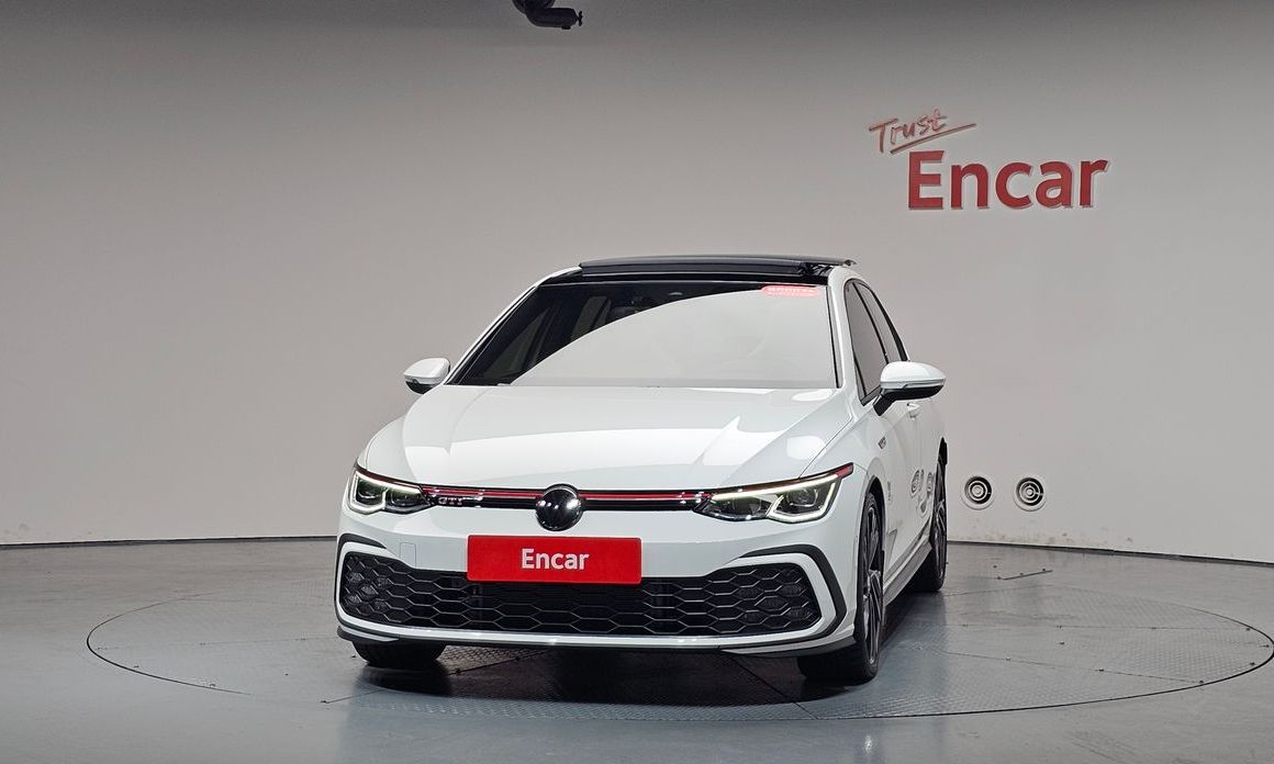 Volkswagen Golf 2.0 GTI, 2024