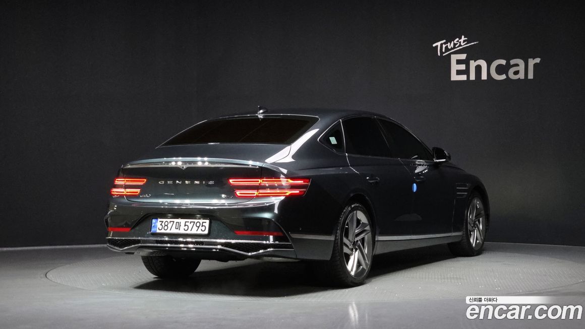 Genesis G80 Gasoline 2.5 Turbo AWD, 2025