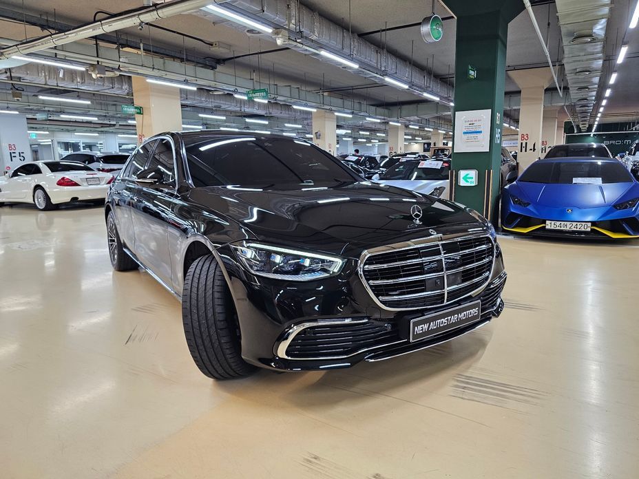 Mercedes-Benz S-Class S350 d 4MATIC, 2025