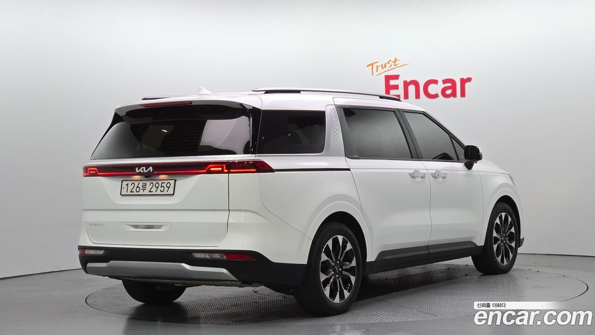 Kia Carnival 9-Seater Prestige, 2023