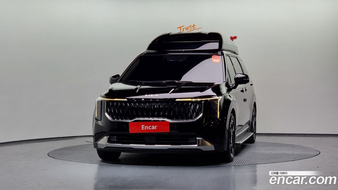 Kia Carnival 9-Seater Hi Limousine, 2024