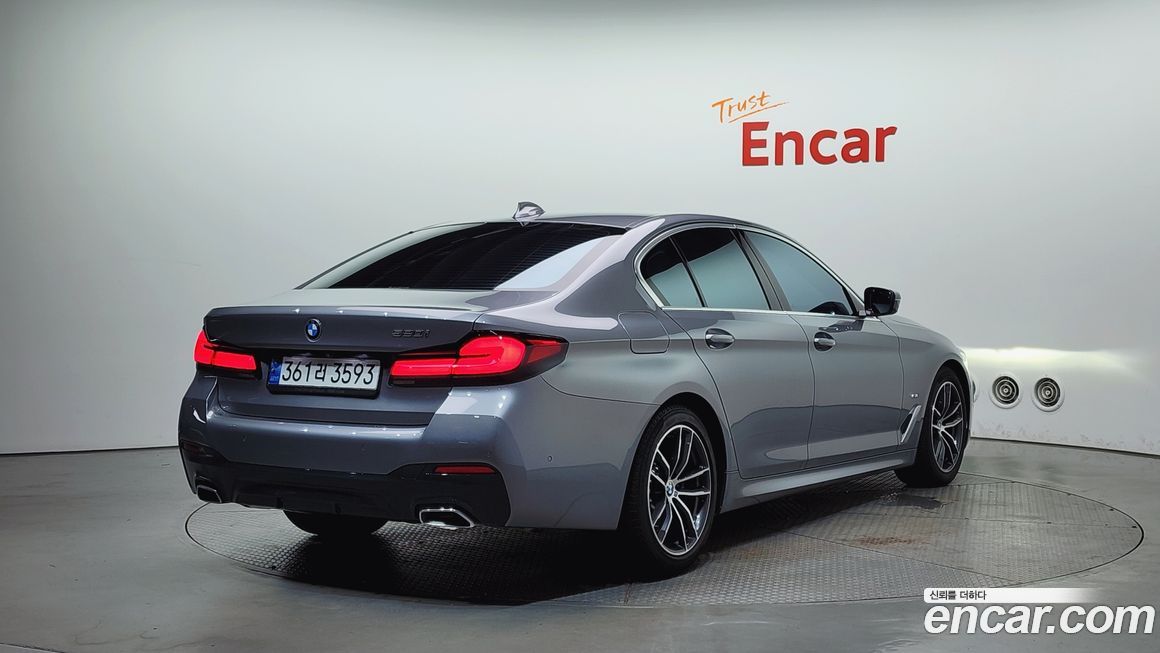 BMW 5-Series 520i M Sport, 2023