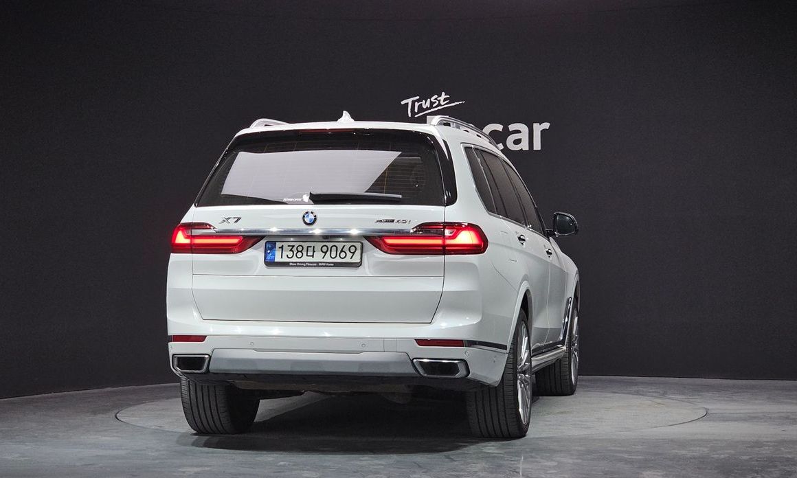 BMW X7 xDrive 40i Design Pure Excellence 7-Seater, 2022