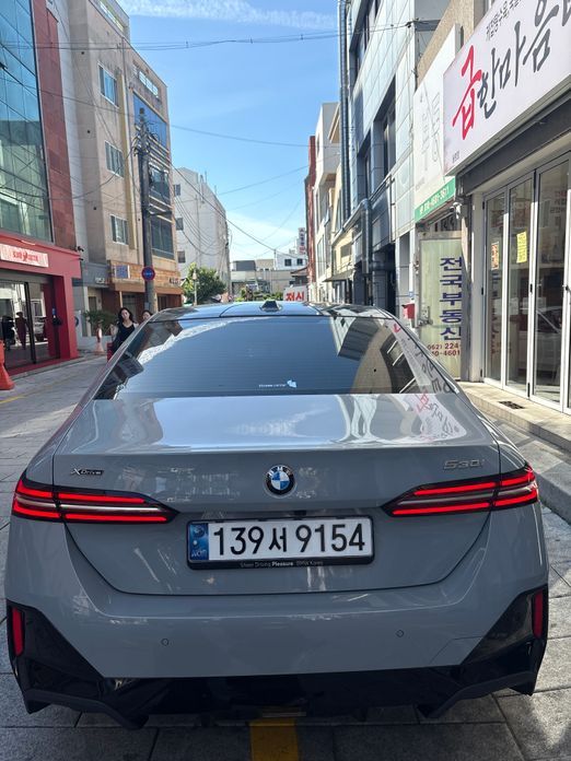 BMW 5-Series 530i xDrive M Sport, 2024