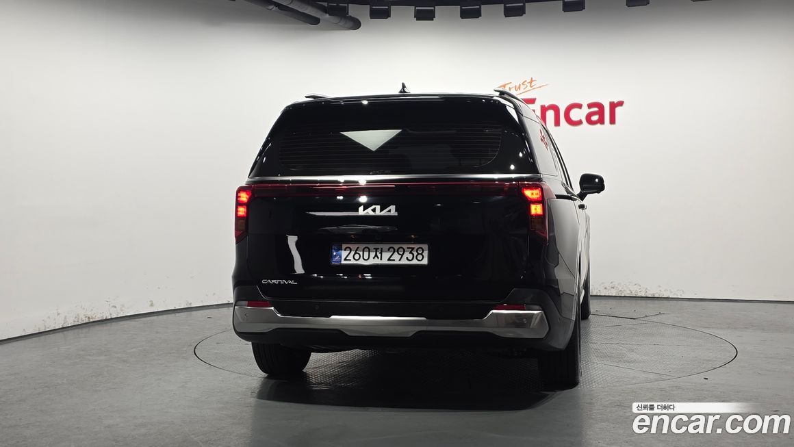 Kia Carnival 9-Seater Signature, 2025