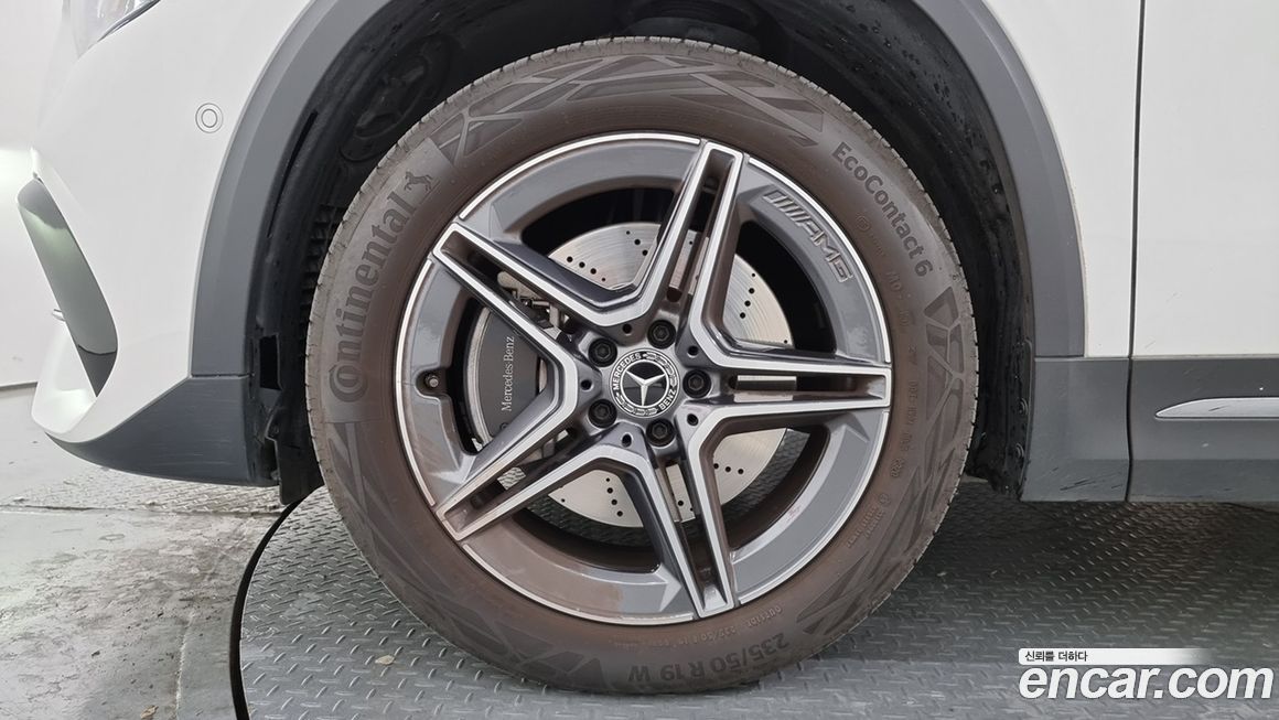 Mercedes-Benz GLA-Class GLA250 4MATIC, 2023