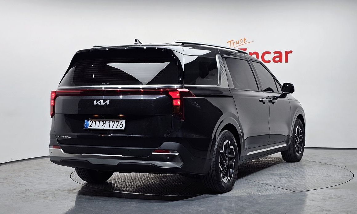 Kia Carnival 9-Seater Noblesse, 2024