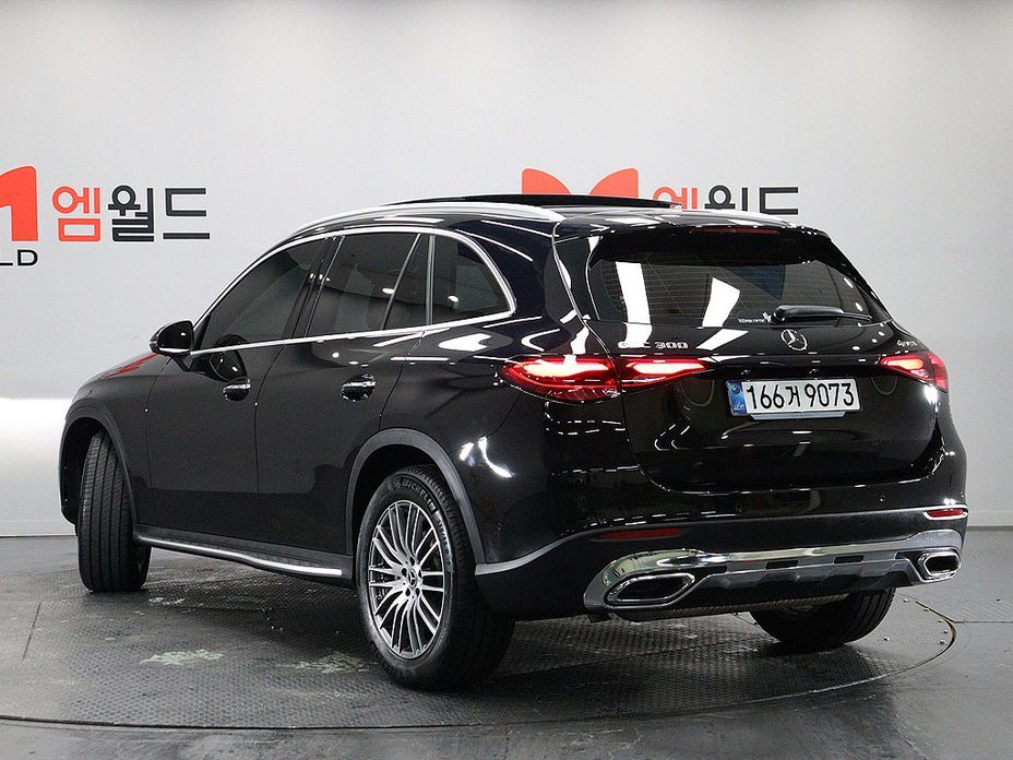 Mercedes-Benz GLC-Class GLC 300 4MATIC Avantgarde, 2025