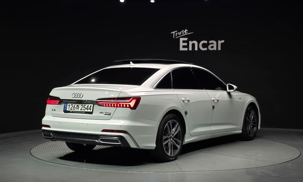 Audi A6 45 TFSI Quattro Premium, 2022