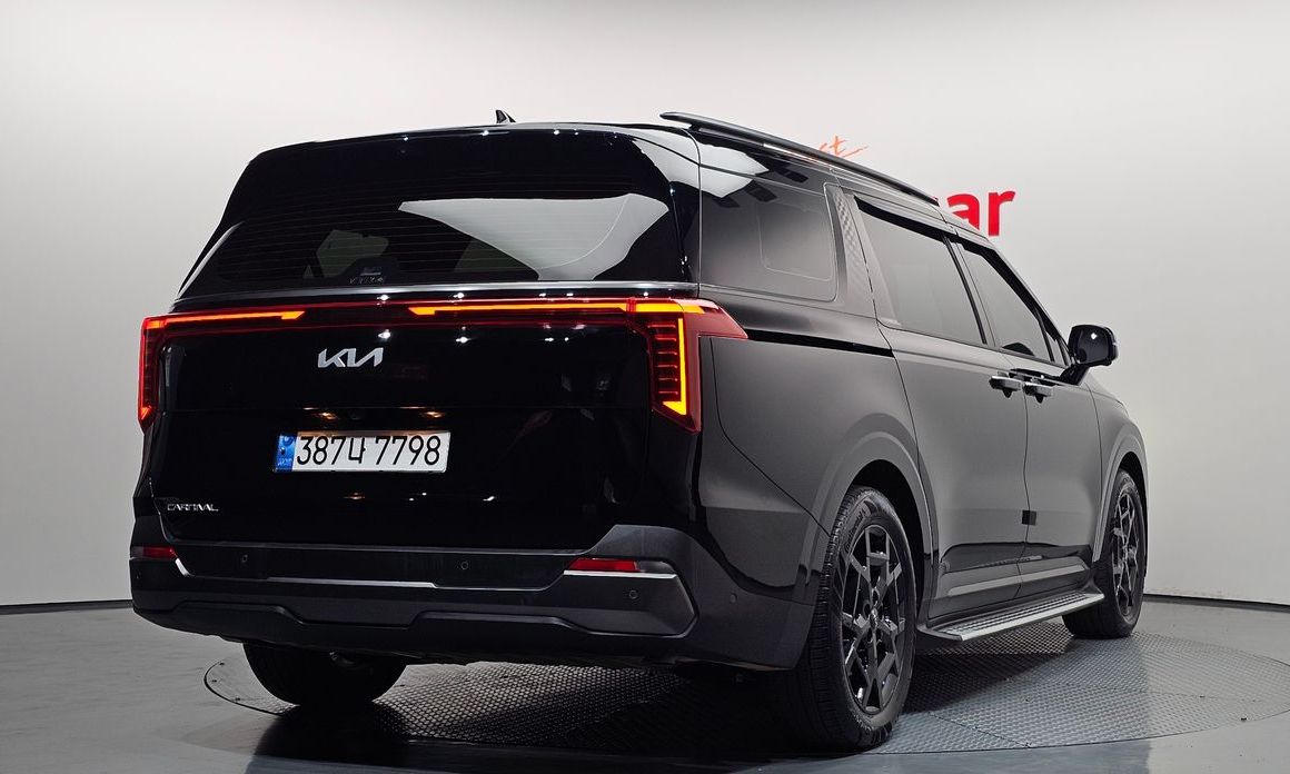 Kia Carnival 9-Seater Gravity, 2025