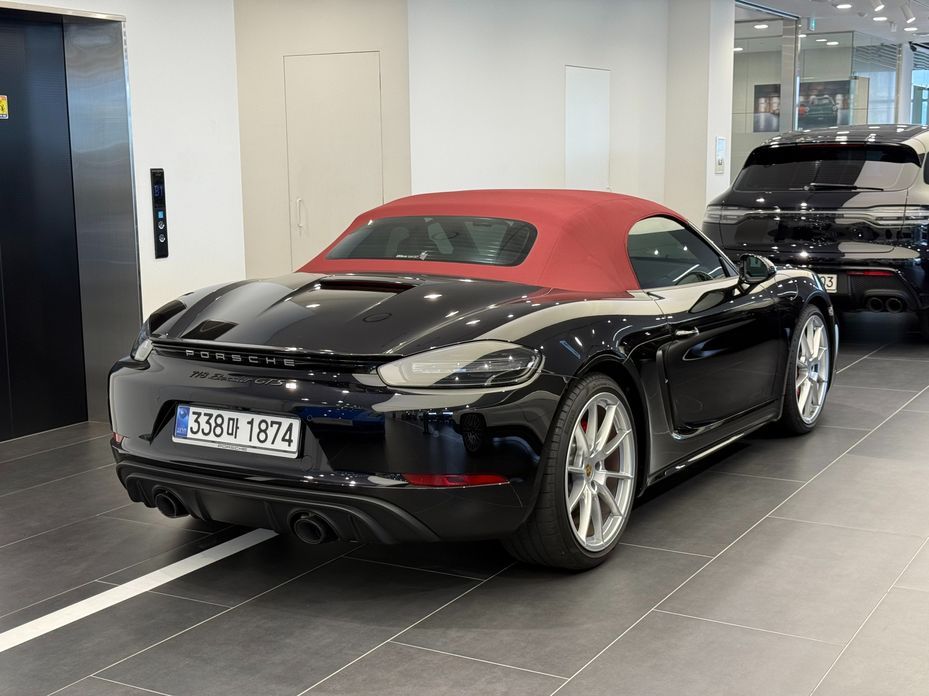 Porsche 718 4.0 GTS, 2024