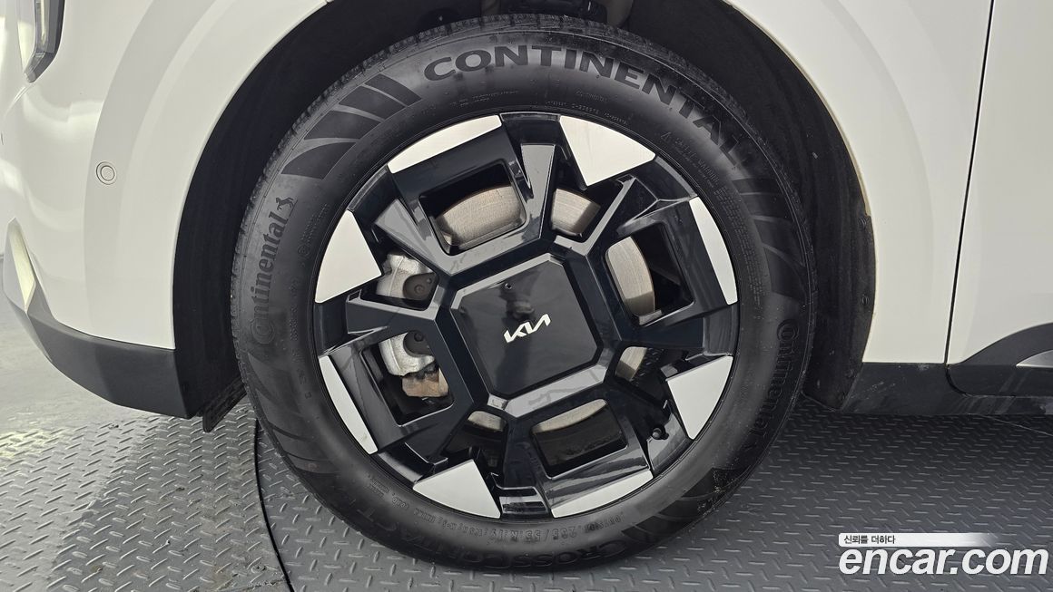 Kia Carnival 7-Seater Signature, 2024