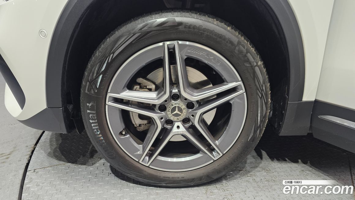 Mercedes-Benz GLA-Class GLA250 4MATIC, 2023