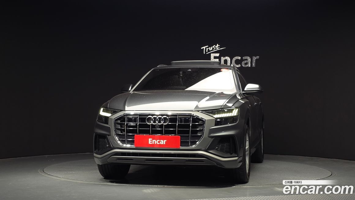 Audi Q8 45 TDI Quattro Premium, 2021