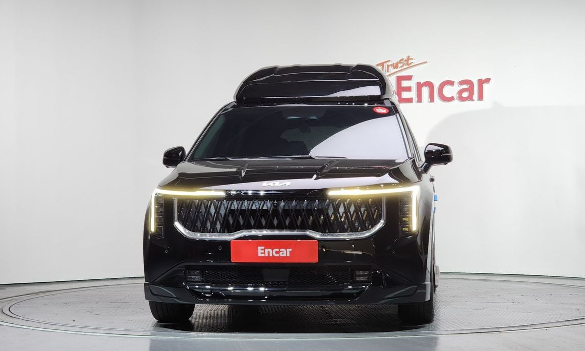 Kia Carnival 9-Seater Hi Limousine (Special Vehicle), 2024
