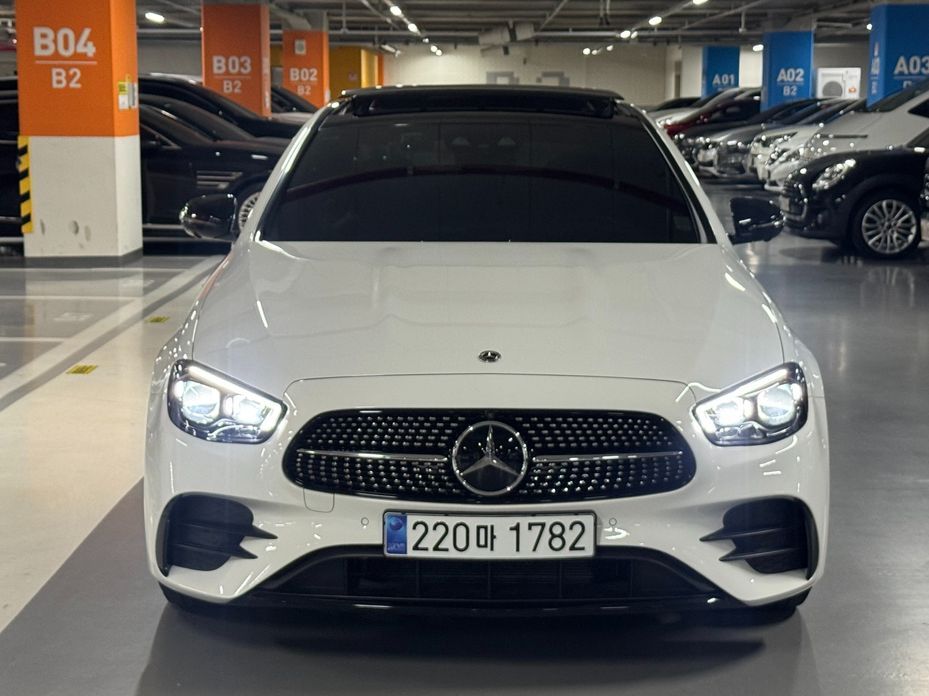 Mercedes-Benz E-Class E350 4MATIC AMG Line, 2023