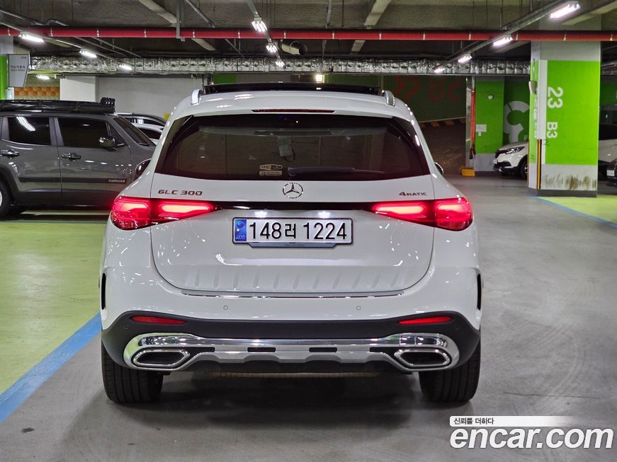 Mercedes-Benz GLC-Class GLC300 4MATIC AMG Line, 2023