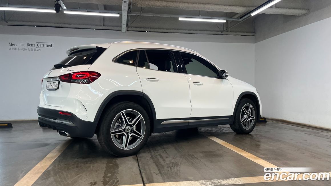 Mercedes-Benz GLA-Class GLA250 4MATIC, 2022