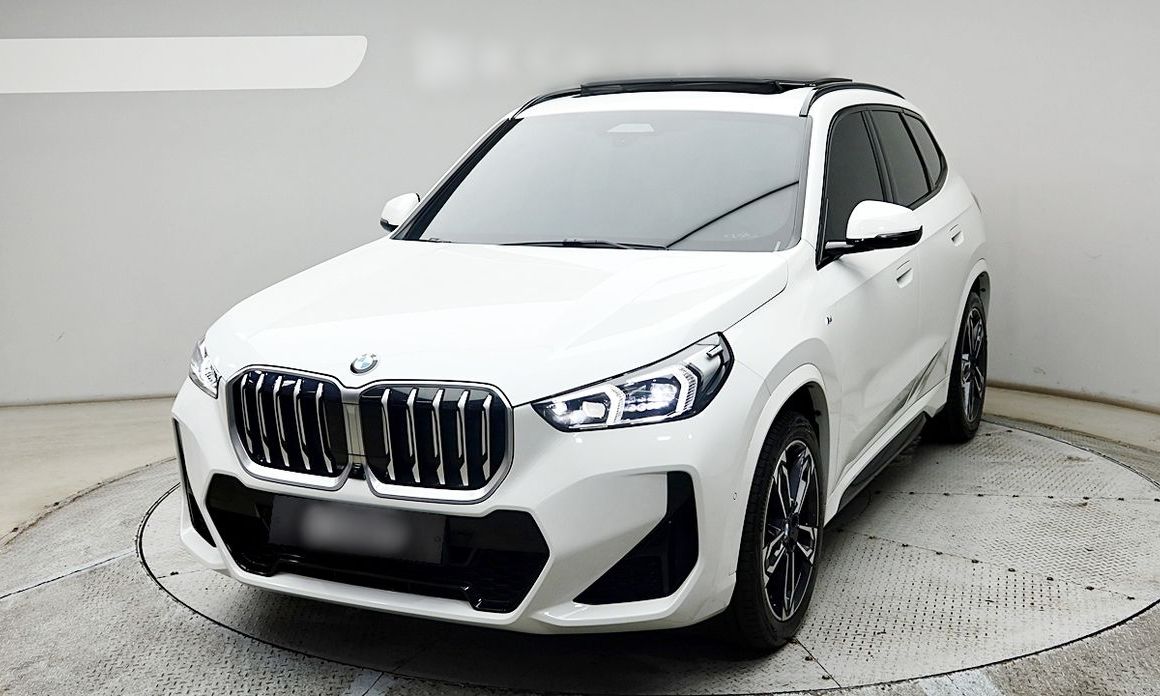 BMW X1 xDrive 20i M Sport, 2024