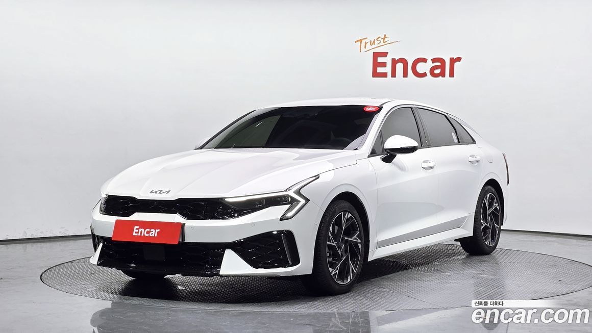 Kia K5 2.0, 2025
