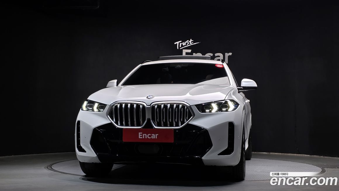 BMW X6 xDrive40i M Sport, 2025