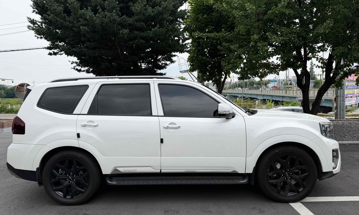 Kia Mohave Diesel 3.0 4WD 7-Seater, 2022