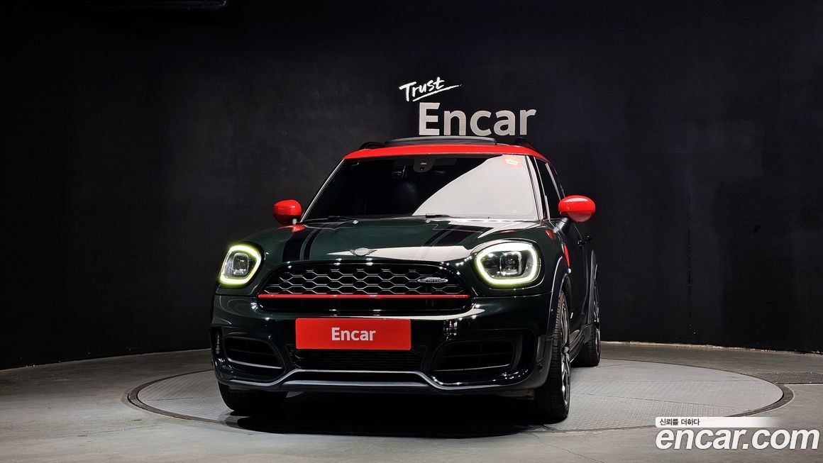 Mini Countryman JCW Launch Pack, 2023
