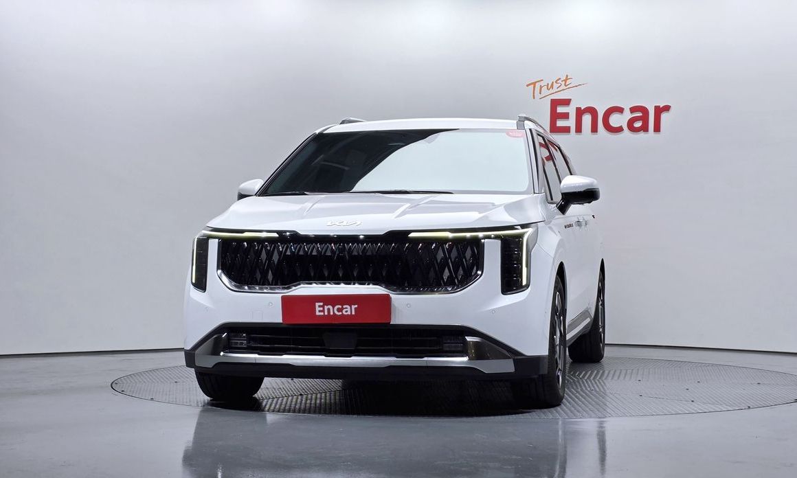Kia Carnival 9-Seater Signature, 2024