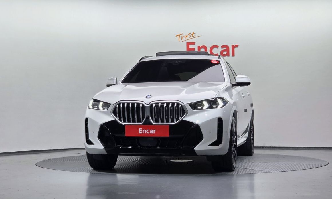 BMW X6 xDrive40i M Sport, 2024