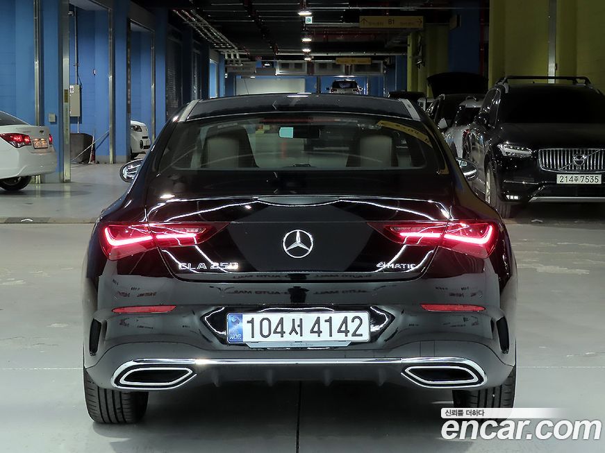 Mercedes-Benz CLA-Class CLA250 4MATIC, 2025