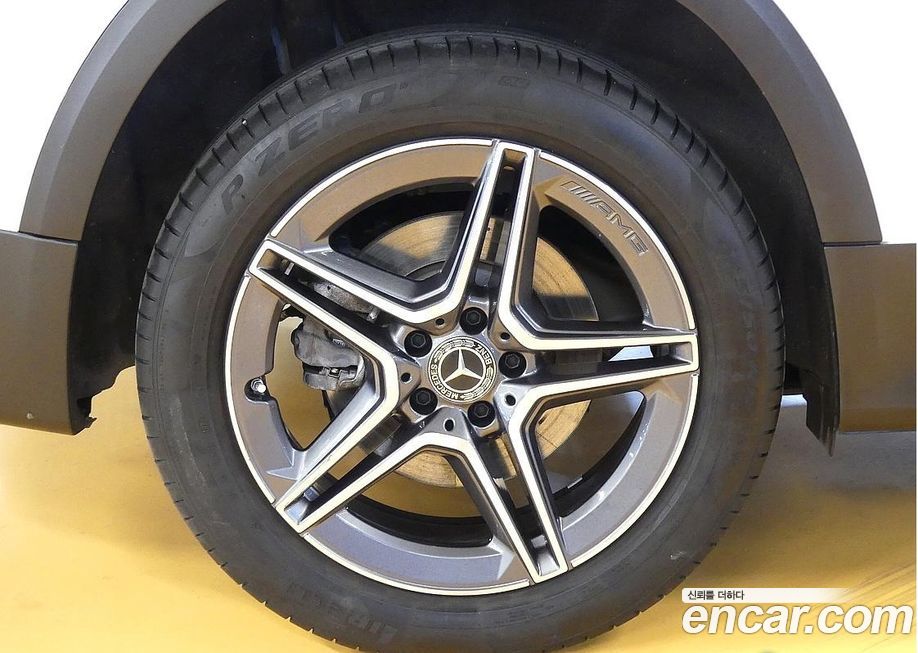 Mercedes-Benz GLB-Class GLB250 4MATIC, 2023