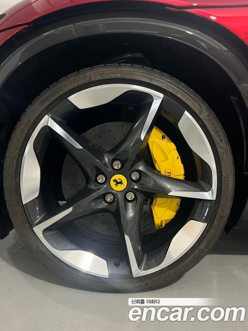 Ferrari Purosangue 6.5 V12, 2025